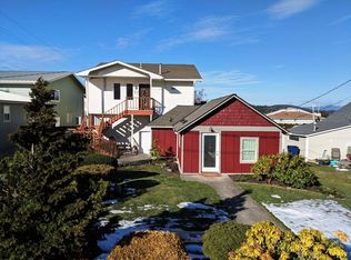 816 33rd St, Anacortes, WA 98221