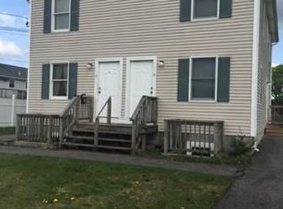 14 Brentwood Dr, Rumford, RI 02916
