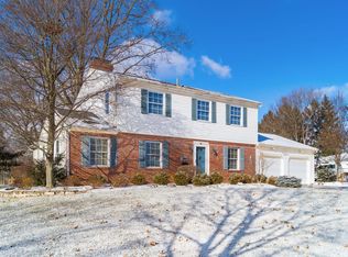 3989 Ritamarie Dr, Columbus, OH 43220