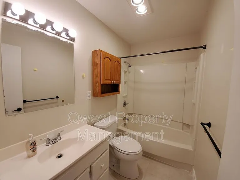 1647 Mason St NE — Photo 3