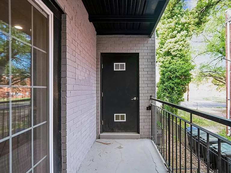 1616 27th St SE — Photo 39