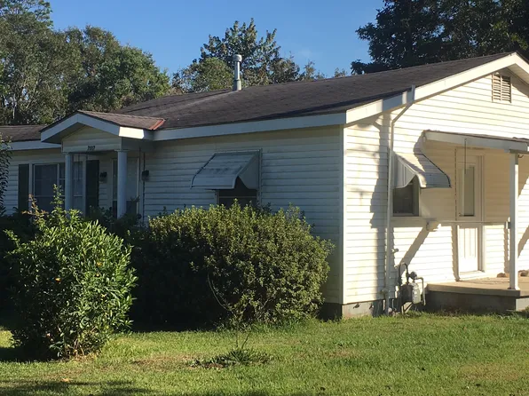 7017 Old Shell Rd, Mobile, AL 36608