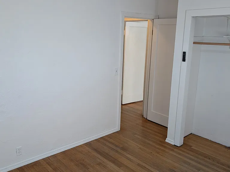904 East St — Photo 16