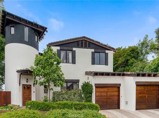 2525 Carman Crest Dr, Los Angeles, CA 90068