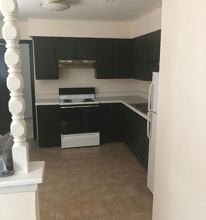 2nd image of 3549 S Lynn St APT A