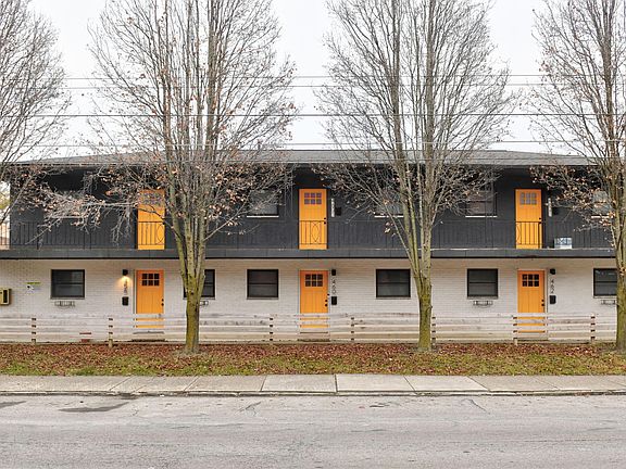 2nd image of 1445 E Main St #458