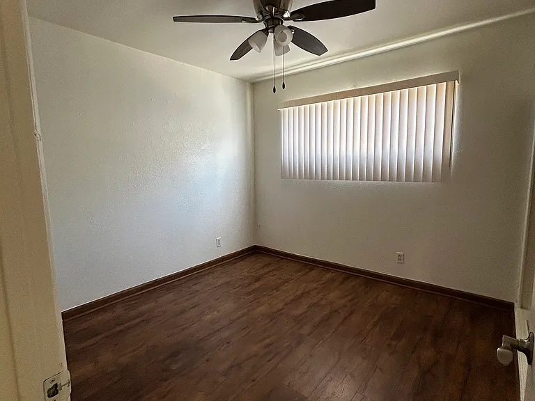 1514 W 205th St #2 — Photo 12