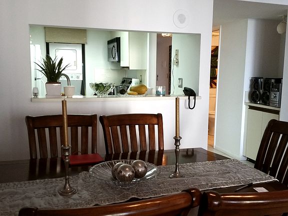 4th image of 1717 N Bayshore Dr APT 1849