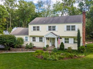33 Pequot Trl, Westport, CT 06880
