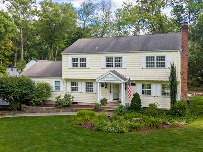 33 Pequot Trail, Westport, CT, 06880