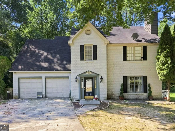 562 Black Creek Dr, Lawrenceville, GA 30044