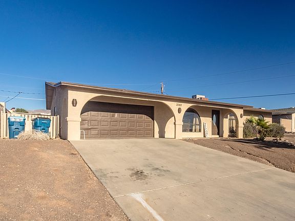 2nd image of 3280 Sand Piper Dr