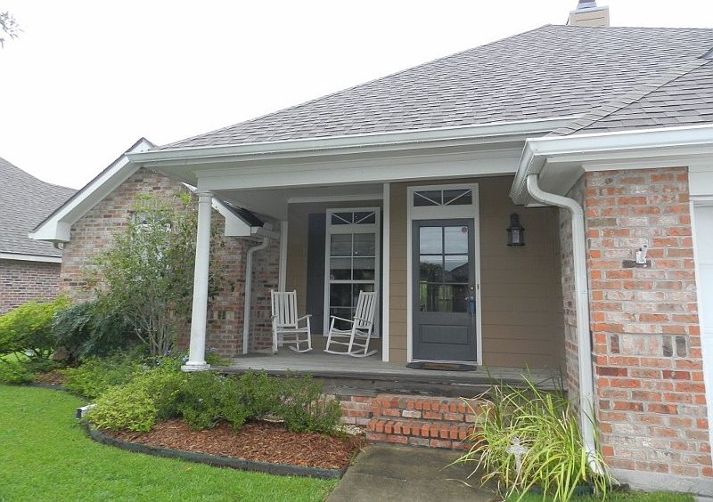 1st image of 700 Southlake Cir