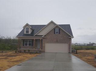 121 Bonnie Oak Dr, Lebanon, TN 37087