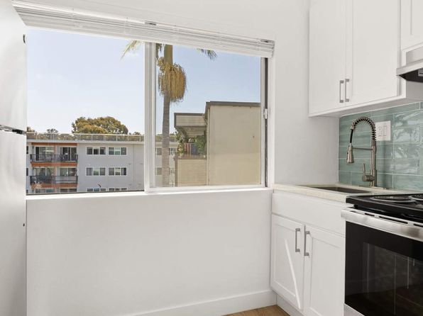 2401 Seaside St #211