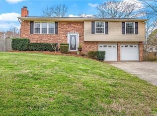 5946 Carpenter Dr, Charlotte, NC 28226