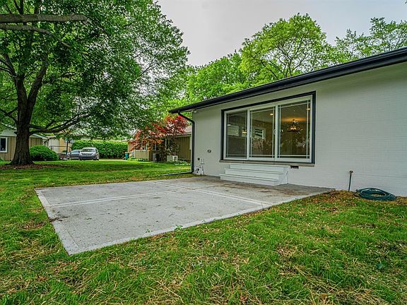 2nd image of 1411 Kraft Dr