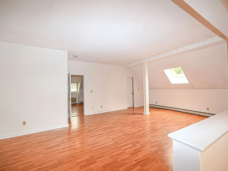 55B Bay St — Photo 9