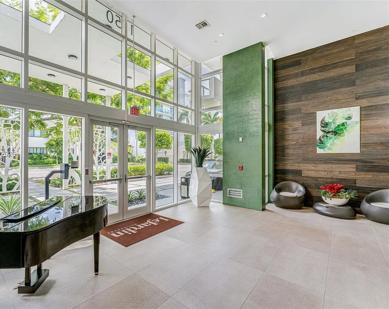 2 bed, 2.5 bath, $7,800 — Photo 2