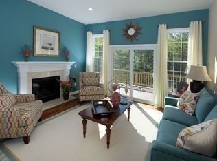 26 Kensington, Plymouth, MA 02360