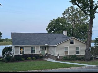 28 Ravenna Ave, Hanahan, SC 29410