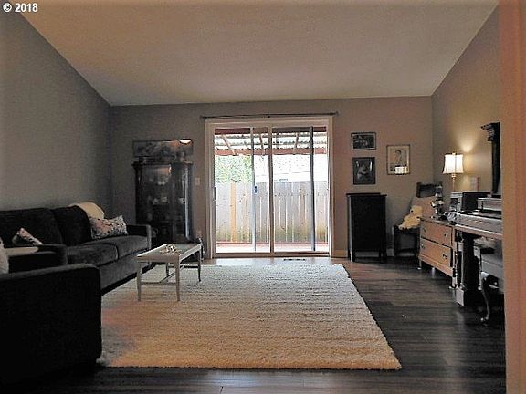 3rd image of 4007 NE 118th St