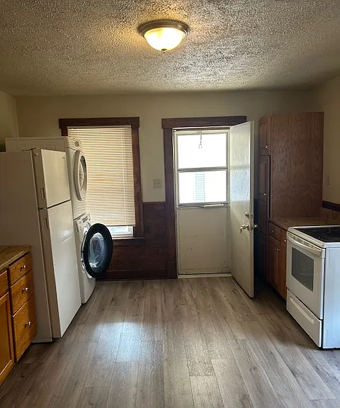 305 South St — Photo 2
