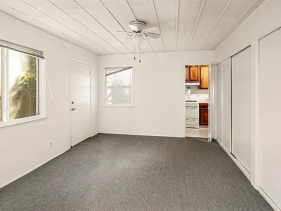 763 College Ave — Photo 15