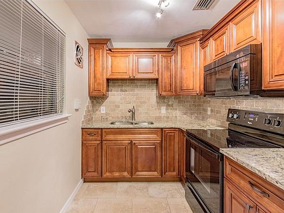 5th image of 739 Engel Dr
