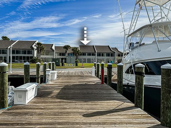 3rd image of 4726 Bay Point Rd #A208