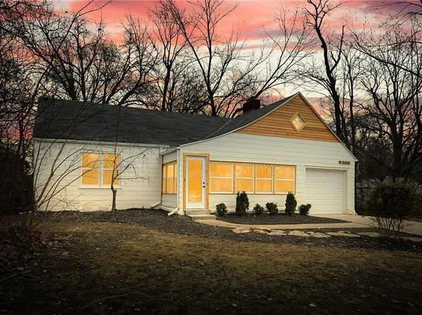 9200 E 68th St, Raytown, MO 64133