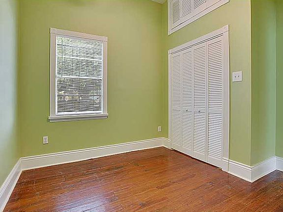 2nd image of 719 Amelia St