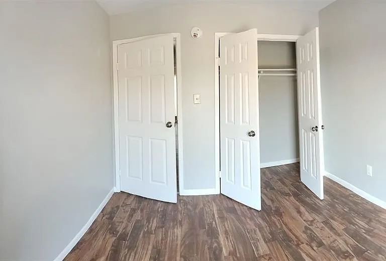 7718 W Gulf Bank Rd — Photo 5
