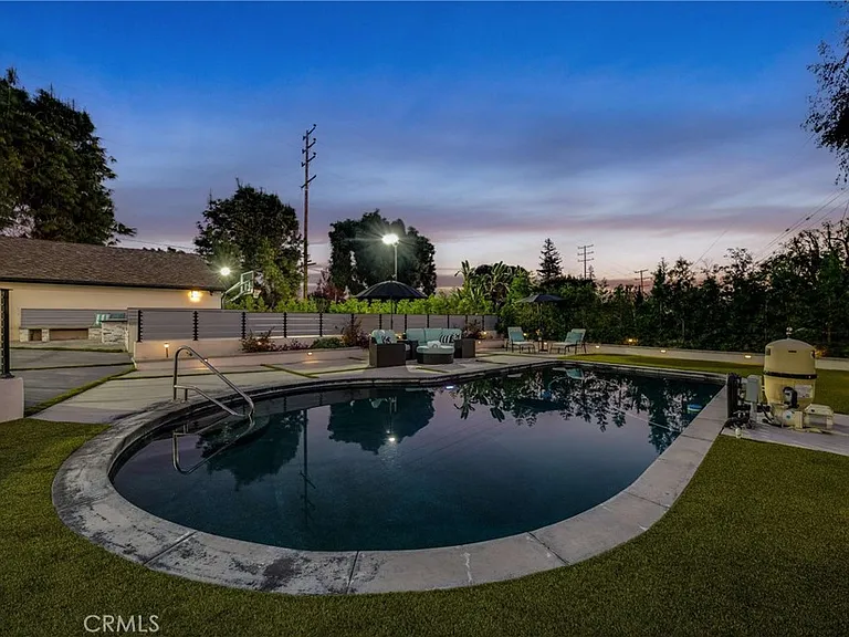 3890 Shadow Grove Rd — Photo 60