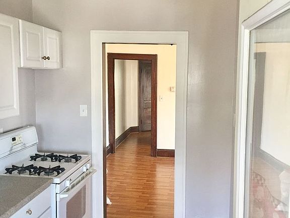 4th image of 3616 Cypress Ave APT 3