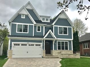 641 S Swain Ave, Elmhurst, IL 60126