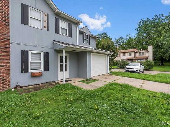 3rd image of 1602 Amblewood Dr #5