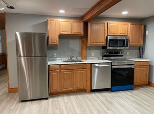 4 S Main St FLOOR 1, Wilmington, VT 05363