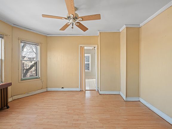 4th image of 1074 Avenue C