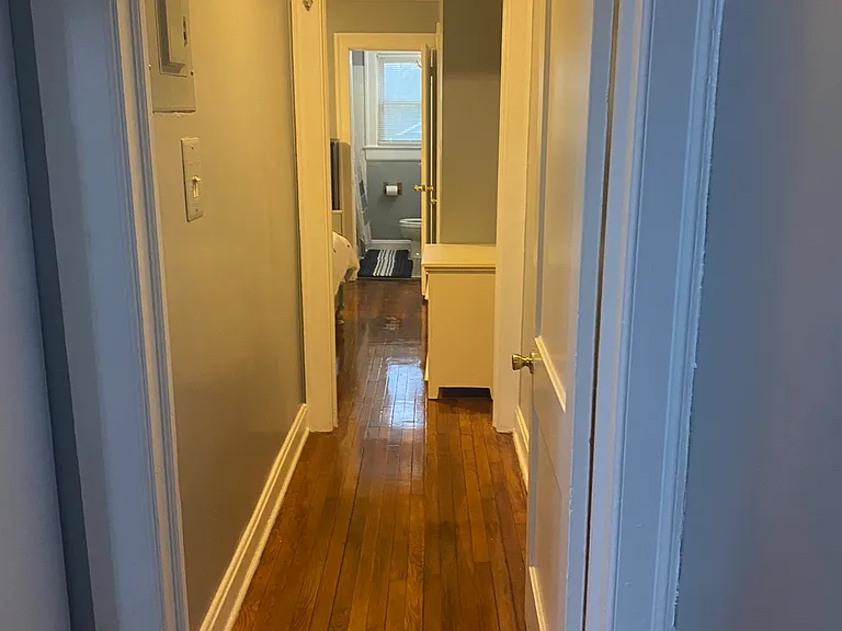 1109 N Buchanan Blvd — Photo 7