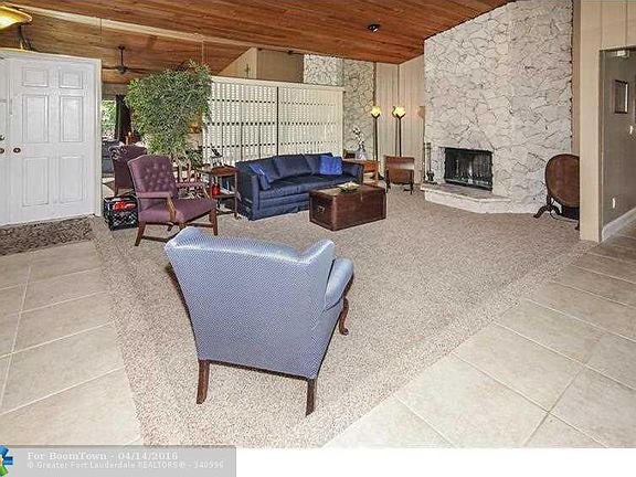 4th image of 8860 SW 50th Pl