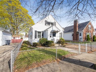 39 Hillview Ave, Providence, RI, 02908