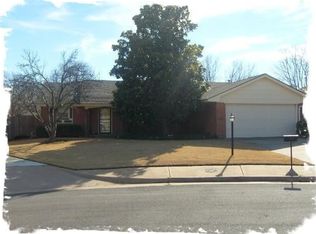7136 Woodridge Ave, Oklahoma City, OK 73132
