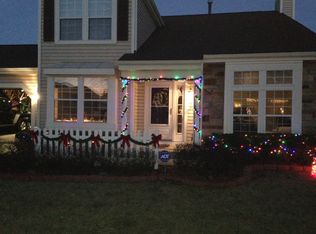 1089 Stanton Rd, Lake Zurich, IL 60047