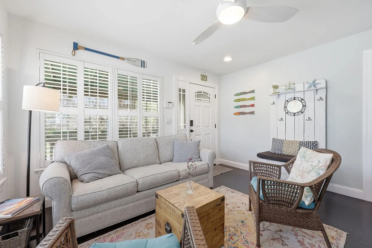 2 bed, 1.0 bath, 957 sqft, $3,276 — Photo 2