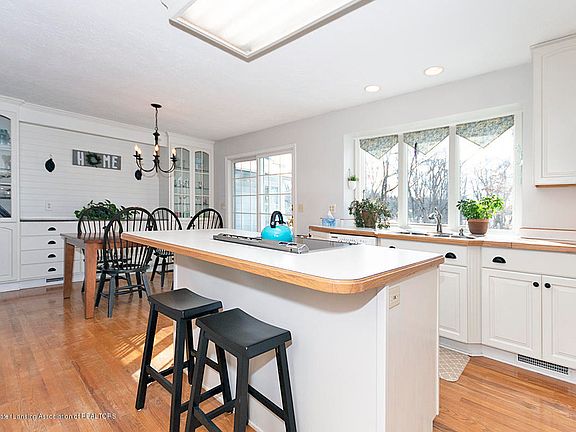 4th image of 1234 Wild Cherry Dr