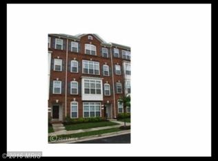 19235 Winmeade Dr, Leesburg, VA 20176