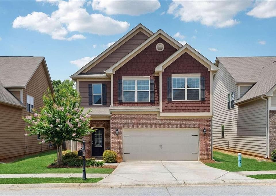1st image of 2397 Oakleaf Cir