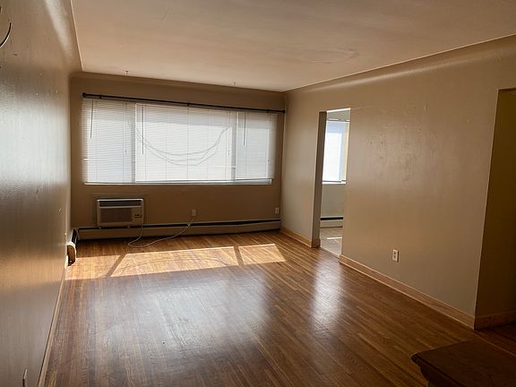 2nd image of 1823 Ulysses St NE #8