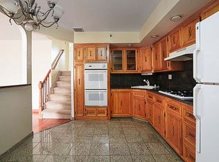 1226 E 73rd St #4, Brooklyn, NY